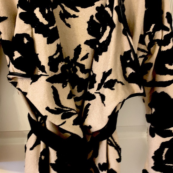 INC floral black and beige wrap - Picture 5 of 14